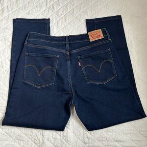 Levi's Women’s Classic Navy Straight Jeans